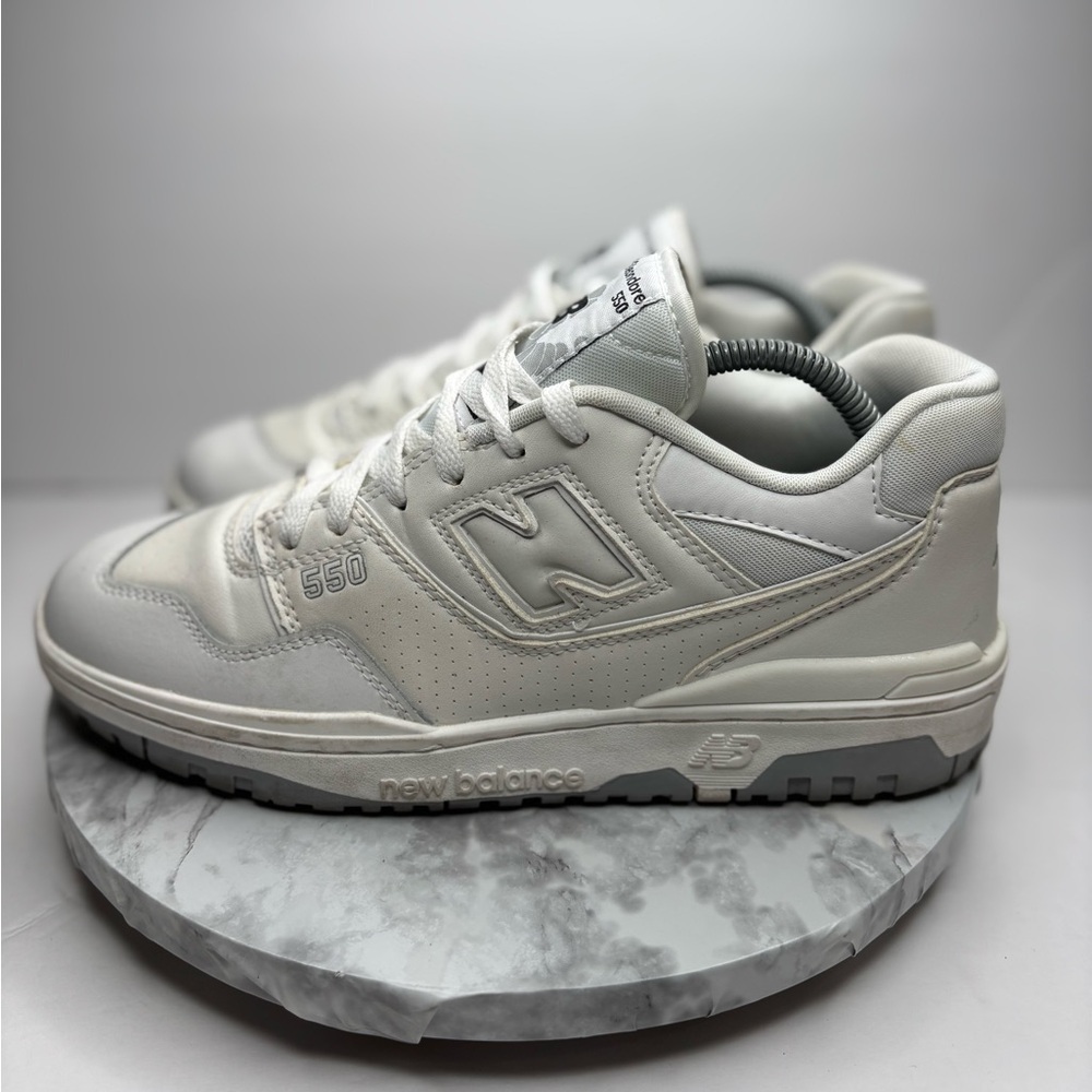 Size 8.5 Men- New Balance 550 White Grey Size 10 Women